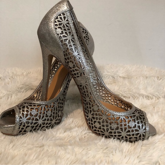 Badgley mischka peep toe heels - Picture 8 of 9